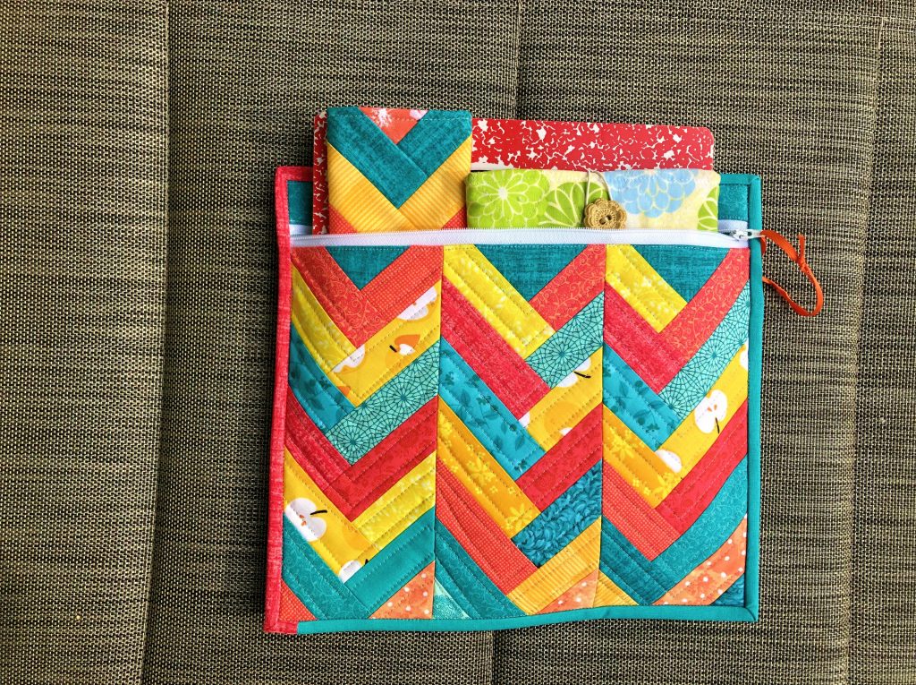 simple quilted zipper pouch